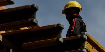 LA CONSTRUCCIÓN CAYÓ 0,7% EN FEBRERO, PERO SE MANTUVO ESTABLE EN EL PRIMER BIMESTRE DEL AÑO