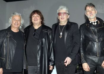 CONFIRMADO: LOS RATONES PARANOICOS «JUGARÁN» EL MUNDIAL DE FÚTBOL