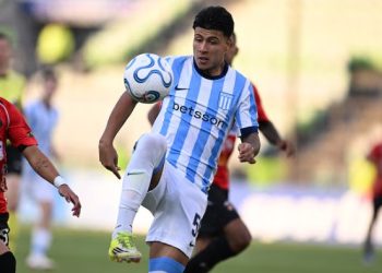 RACING EMPATÓ 1-1 CON CARACAS EN VENEZUELA Y COMPROMETIÓ SU FUTURO EN LA COPA SUDAMERICANA