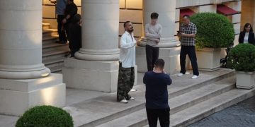 RICKY MARTIN REVOLUCIONÓ A SUS FANS PREVIO A SU SHOW EN BUENOS AIRES