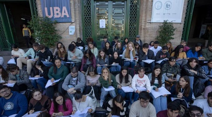 FINANCIAMIENTO UNIVERSITARIO: EL GOBIERNO SE PREPARA PARA PAGAR $2,5 BILLONES Y DICE QUE VUELVE EL DÉFICIT