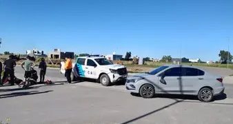 UN MENOR CHOCO MIENTRAS CONDUCIA UNA MOTO ROBADA