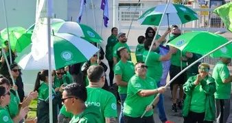 EMPLEADOS DE COMERCIO SALIÓ AL CRUCE DEL PRESIDENTE DEL CONCEJO DELIBERANTE ROSALEÑO