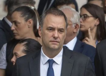 ADORNI RECIBIÓ US$100 MIL DE OTRAS DOS MUJERES POR LA HIPOTECA DE OTRO DEPARTAMENTO