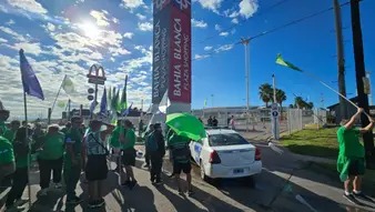 SECUESTRAN UN UTILITARIO DEL SINDICATO DE EMPLEADOS DE COMERCIO LUEGO DE LA VIOLECIA QUE HUBO EN EL SHOPPING