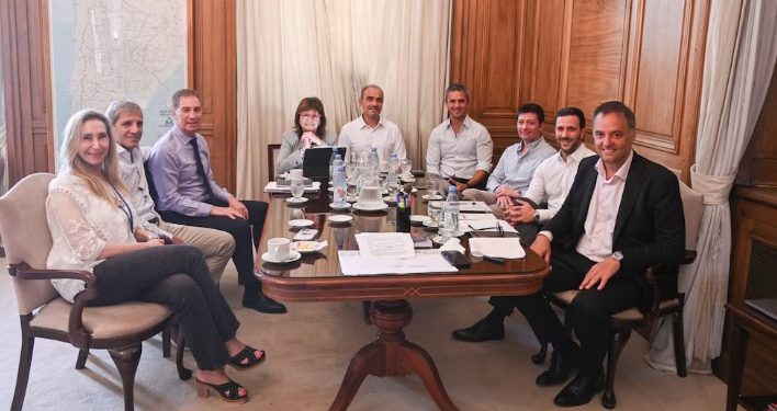 MANUEL ADORNI VOLVERÁ A REUNIR A LA MESA POLÍTICA EN UNA SEMANA CLAVE PARA LA CAUSA POR PRESUNTO ENRIQUECIMIENTO