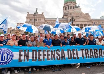 LA CGT MARCHARÁ HOY A LA PLAZA DE MAYO POR EL DÍA DEL TRABAJADOR, ENTRE PRESIONES INTERNAS Y LA AMENAZA DE OTRO PARO GENERAL