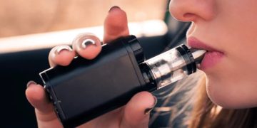 ALONSO: «LOS VAPEADORES CAUSAN PROBLEMAS EN LA SALUD Y ME PREOCUPA QUE MUCHOS JÓVENES LO USAN»