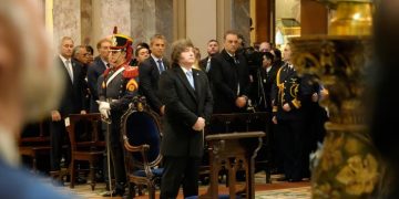 LA IGLESIA SUMA SEÑALES DE DESCONTENTO EN CONTRA DEL GOBIERNO Y SE TENSIONA EL VÍNCULO TRAS EL TEDEUM