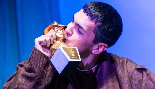 MILO J CORONÓ SU GRAN NOCHE CON EL ORO EN LOS PREMIOS GARDEL 2026