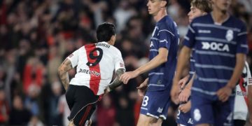 RIVER LE GANÓ CON AUTORIDAD 2-0 A GIMNASIA Y ACCEDIÓ A LA SEMIFINAL DEL TORNEO APERTURA
