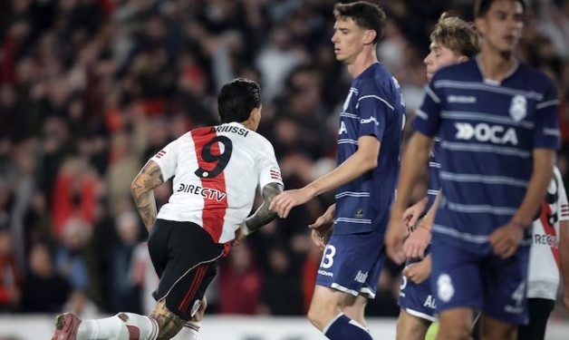 RIVER LE GANÓ CON AUTORIDAD 2-0 A GIMNASIA Y ACCEDIÓ A LA SEMIFINAL DEL TORNEO APERTURA