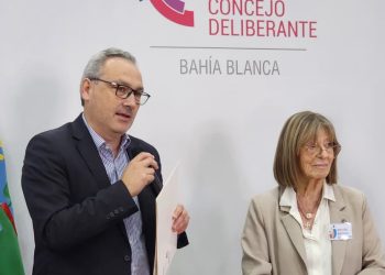 BERLUSCONI: «ESTOY MUY AGRADECIDA POR EL RECONOCIMIENTO QUE ME HICIERON»