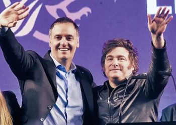 MILEI SALIÓ AL CRUCE DE VERSIONES PERIODÍSTICAS SOBRE UNA INMINENTE SALIDA DE ADORNI