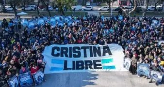 NUEVA CONVOCATORIA DE LA CÁMPORA PARA MARCHAR A LA CASA DE CRISTINA