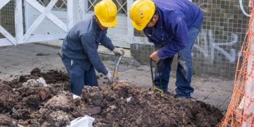 REPARAN UNA CAÑERÍA CLAVE QUE AFECTA AL SERVICIO DE AGUA EN GENERAL DANIEL CERRI