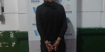 INTENTO ROBAR SHAMPOOS DE UNA FARMACIA Y FUE APREHENDIDO