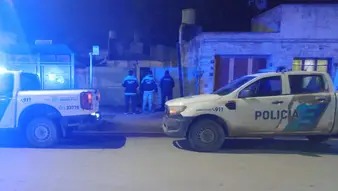 ROBÓ LA BATERÍA DE UN AUTO Y LO ATRAPARON PORQUE LA VÍCTIMA LO FILMO