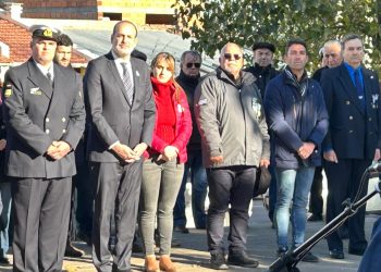 EMOTIVO HOMENAJE AL HÉROE DE LA GUERRA DE MALVINAS LUCIANO GUADAGNINI