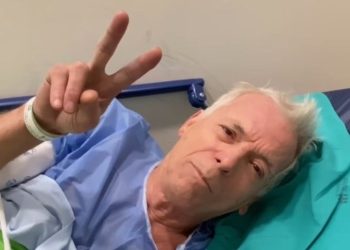SE CONOCIO CÓMO ESTÁ GERARDO ROMANO LUEGO DE LA FOTO EN UNA CAMILLA QUE GENERÓ PREOCUPACIÓN
