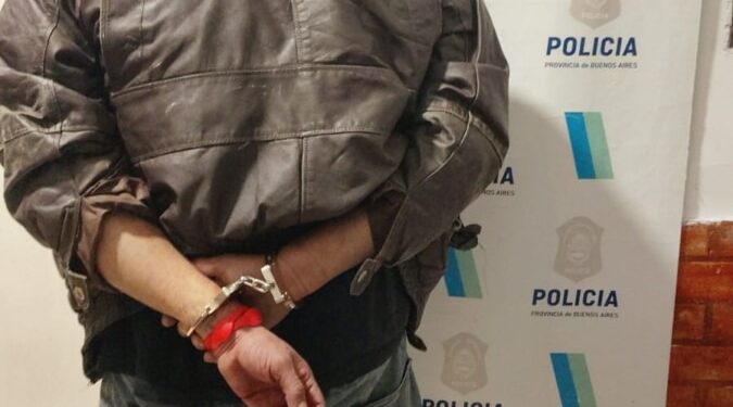 AGREDIO A POLICÍAS MUJERES EN UN OPERATIVO Y TERMINÓ DETENIDO