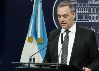 A PESAR DEL CASO ADORNI, EL GOBIERNO CREE QUE LA GENTE LOS SEGUIRÁ VOTANDO