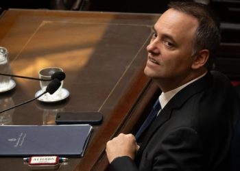 EL CONGRESO INTENSIFICA EL SEGUIMIENTO JUDICIAL SOBRE ADORNI Y CRECE LA IDEA DE UNA INTERPELACIÓN