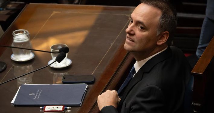 EL CONGRESO INTENSIFICA EL SEGUIMIENTO JUDICIAL SOBRE ADORNI Y CRECE LA IDEA DE UNA INTERPELACIÓN