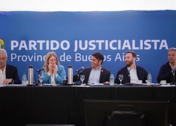 KICILLOF ESTARÁ CON JULIO ALAK EN UN ACTO DEL PJ BONAERENSE Y ENVIARÁ UNA SEÑAL EN LA PELEA POR SU SUCESIÓN