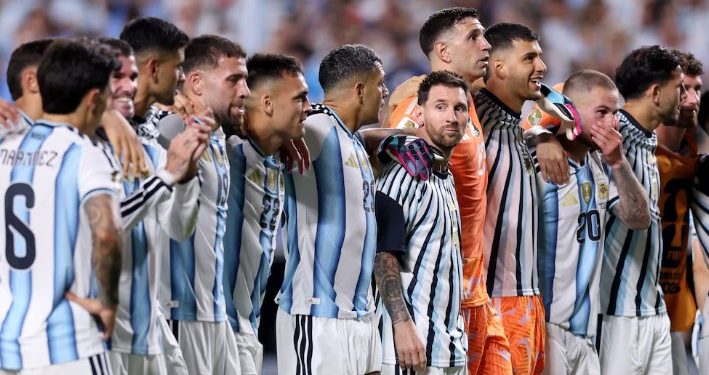 QUÉ NECESITA ARGENTINA PARA CLASIFICARSE A LOS 16AVOS DE FINAL DEL MUNDIAL ESTE LUNES ANTE AUSTRIA