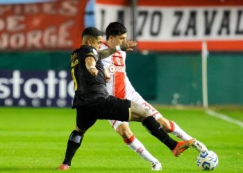 BARRACAS CENTRAL VENCIÓ 1-0 A HURACÁN Y AVANZÓ A LOS OCTAVOS DE FINAL