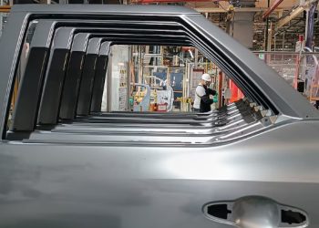INDUSTRIA AUTOMOTRIZ ESTANCADA: VOLVIERON A CAER LA PRODUCCIÓN Y LA EXPORTACIÓN DE AUTOS NACIONALES