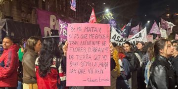 NI UNA MENOS: CON DURAS CRÍTICAS AL GOBIERNO, UNA MULTITUD DE MUJERES MARCHÓ CONTRA LA VIOLENCIA DE GÉNERO