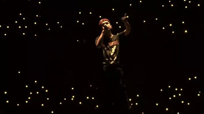 EL HOMENAJE DE MILO J AL INDIO SOLARI EN PLENO SHOW EN CIUDAD DE MÉXICO QUE SE VOLVIÓ VIRAL