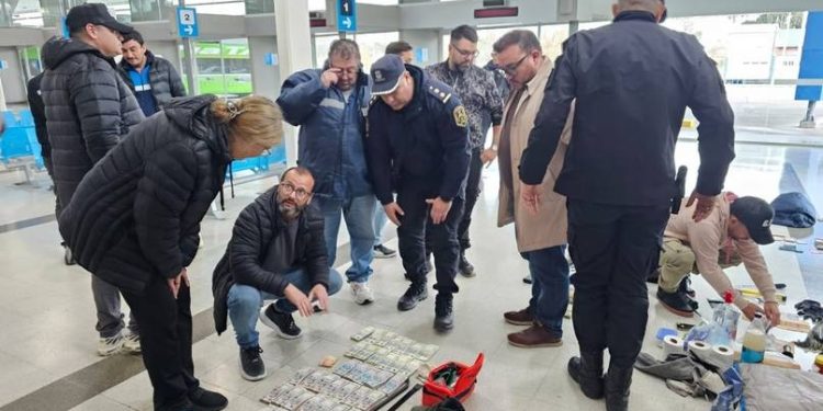 IDENTIFICARON A LOS PRESUNTOS BOQUETEROS Y CONFIRMARON EL DINERO SECUESTRADO