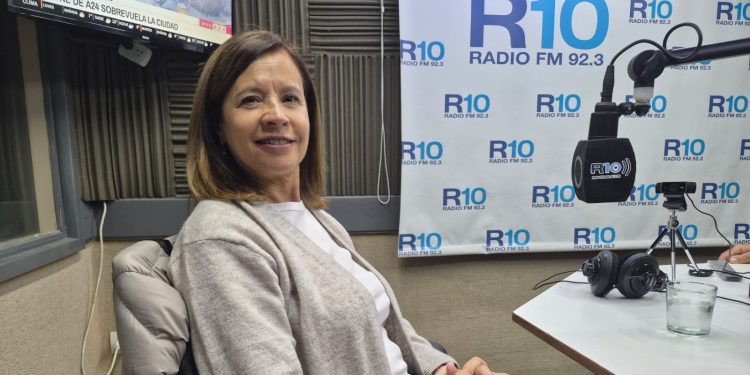 CASTELLANO: «NO BUSCAMOS SOLO EL AHORRO SINO TAMBIÉN UNA CONCIENCIA AMBIENTAL Y EL USO RESPONSABLE DE LOS SERVICIOS»