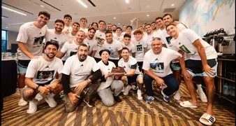 «ES HERMOSO COMPARTIR SABIENDO QUE LOS TENGO AL LADO»; LA SORPRESA DEL PLANTEL PARA LIONEL MESSI