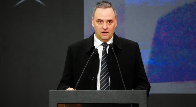 MANUEL ADORNI SE QUEDÓ SIN APOYO Y PRESIONAN PARA QUE RENUNCIE SI MILEI NO LO ECHA