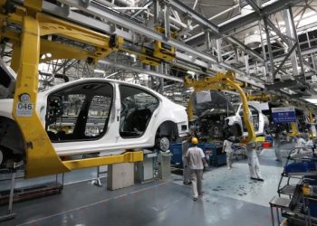 LA ACTIVIDAD ECONÓMICA CAYÓ 1,5% EN ABRIL PERO SE MANTUVO POR ENCIMA DEL MISMO MES DEL AÑO PASADO