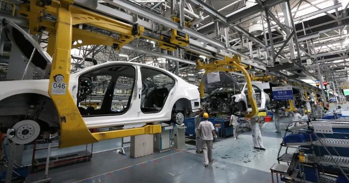 LA ACTIVIDAD ECONÓMICA CAYÓ 1,5% EN ABRIL PERO SE MANTUVO POR ENCIMA DEL MISMO MES DEL AÑO PASADO