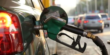 EL GOBIERNO EFECTÚO UN AJUSTE PARCIAL DEL IMPUESTO A LOS COMBUSTIBLES