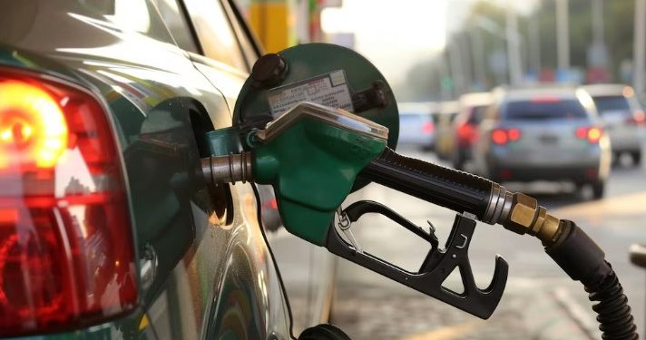 EL GOBIERNO EFECTÚO UN AJUSTE PARCIAL DEL IMPUESTO A LOS COMBUSTIBLES