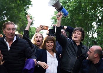KARINA MILEI YA EMPIEZA A PENSAR EN LAS LISTAS