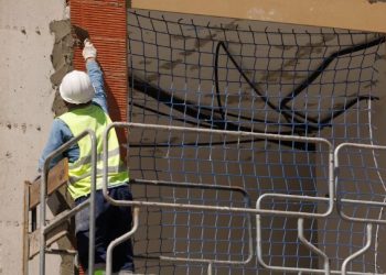 MÁS DEL 40% DE LOS EMPLEADOS DEL SECTOR PRIVADO TRABAJA EN LA INFORMALIDAD