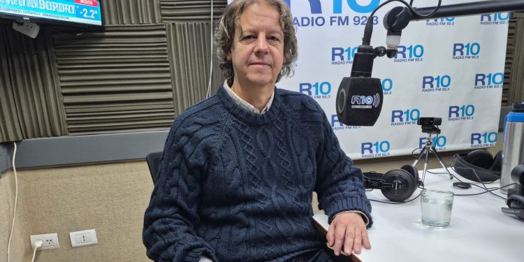 CASTILLO: «TODO LO QUE HACE EL GOBIERNO LLEVÓ AL DESENCANTO DE UNA PARTE DE LA POBLACIÓN QUE LO HABÍA VOTADO»