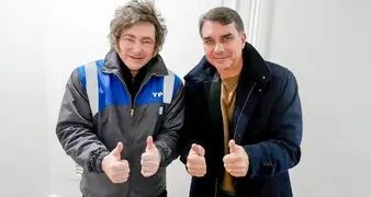 MILEI CONFIRMÓ QUE VIAJARÁ A BRASIL EN JULIO PARA APOYAR A FLAVIO BOLSONARO