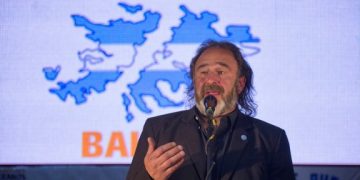 DE LA FUENTE: «HAY QUE VER ESTO COMO UN PARTIDO DE FÚTBOL, PERO SÍ REFLEXIONAR SOBRE COMO SOMOS»