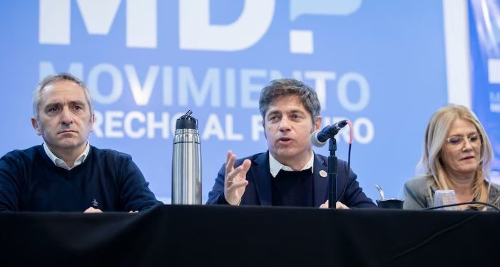 KICILLOF REUNIÓ A INTENDENTES PROPIOS Y DIJO ESTAR DISPUESTO A COMPETIR INTERNAMENTE CONTRA EL KIRCHNERISMO