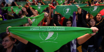 PESE A LOS DICHOS CONTRA EL ABORTO, EL GOBIERNO POR AHORA DESCARTA AVANZAR EN LA DEROGACIÓN DE LA LEY