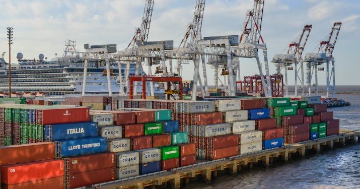 PREFECTURA NAVAL INTIMÓ A MÁS DE 500 TRABAJADORES A LEVANTAR EL PARO QUE FRENÓ LA ACTIVIDAD EN LOS PUERTOS